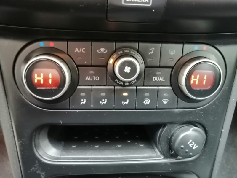 NISSAN QASHQAI Connect Edition 1.6 dCi 130 Stop/Start