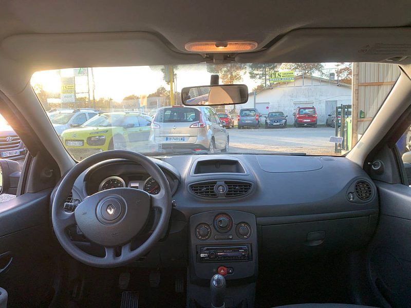 RENAULT CLIO III 2011