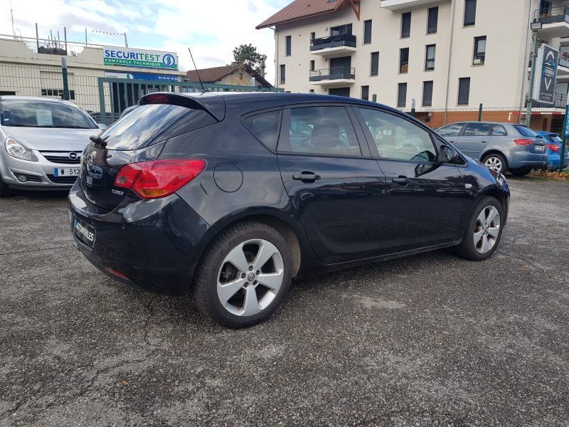 OPEL ASTRA J 1.4i 140CV COSMO