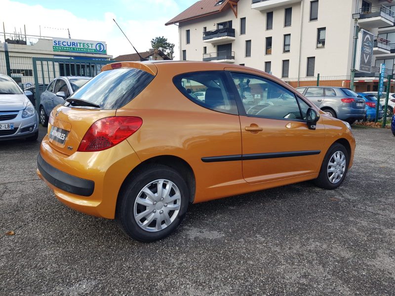 PEUGEOT 207 1.4i 90CV TRENDY