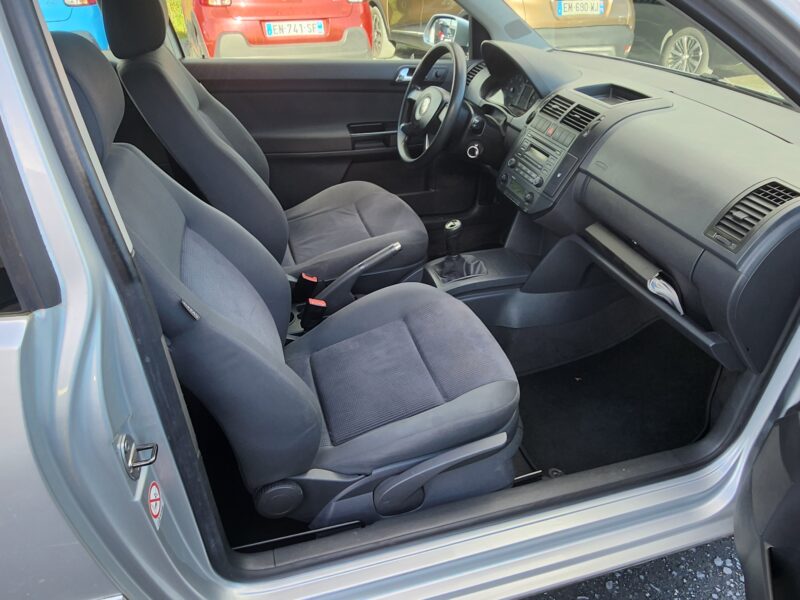 VOLKSWAGEN POLO 75CV 2006 230000 KM CONFORT