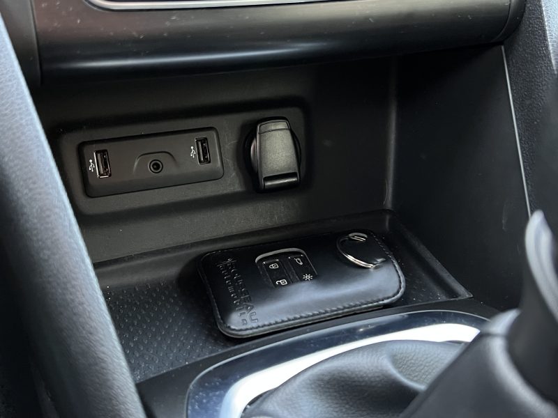 RENAULT MEGANE 4 IV 1.3 TCE 140 Cv GPS TACTILE APPLE CARPLAY KEYLESS FULL LEDS - GARANTIE 6 MOIS