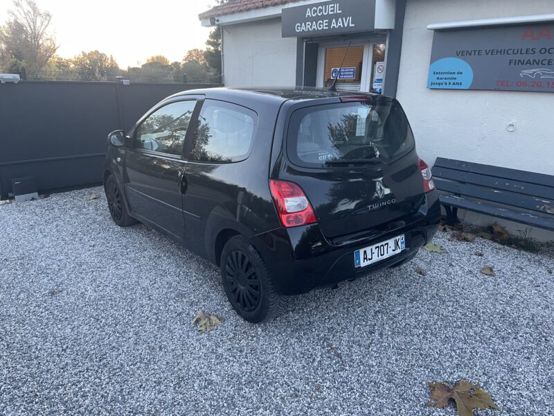 RENAULT TWINGO II 2010