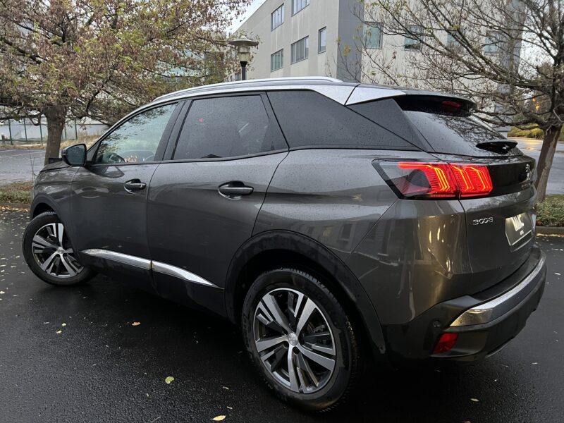 PEUGEOT 3008 SUV 2021