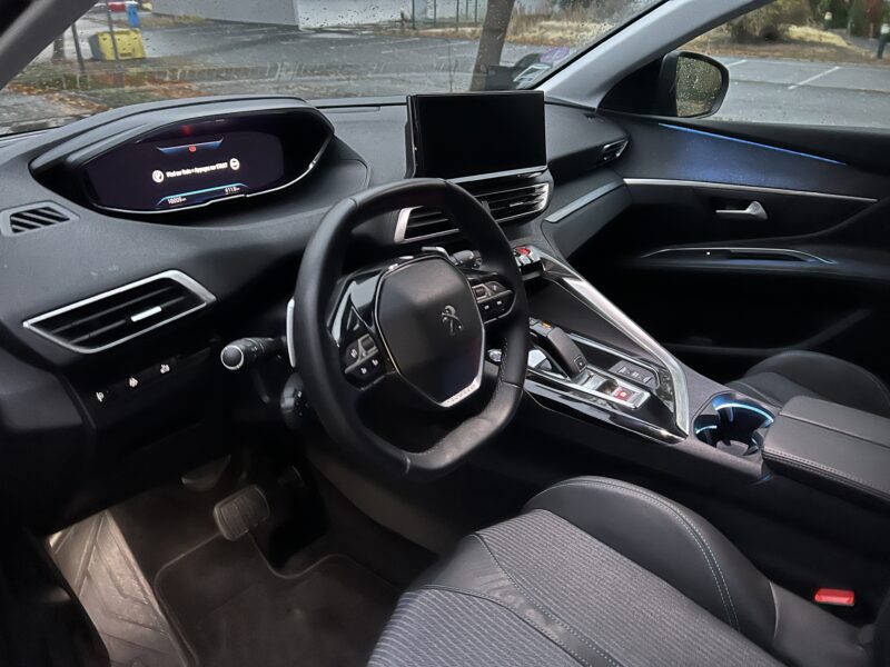 PEUGEOT 3008 SUV 2021