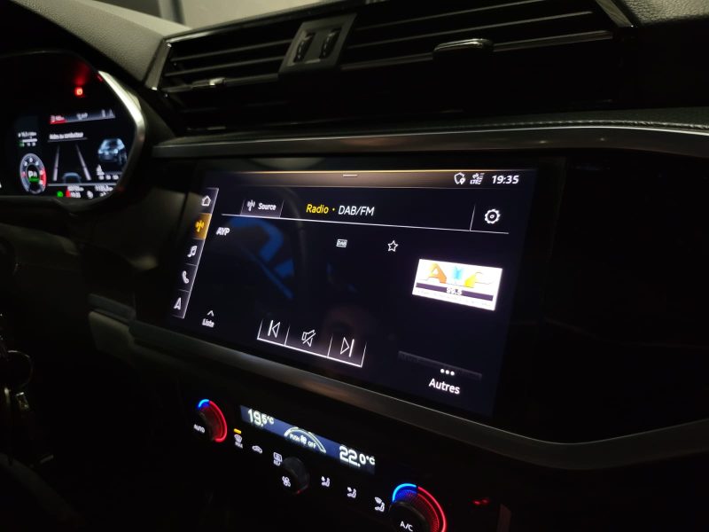 AUDI Q3 Sportback 35 TDI 2.0 150 S LINE S TRONIC TOIT OUVRANT / SIEGES ELETRIQUES /  ENTRETIEN AUDI