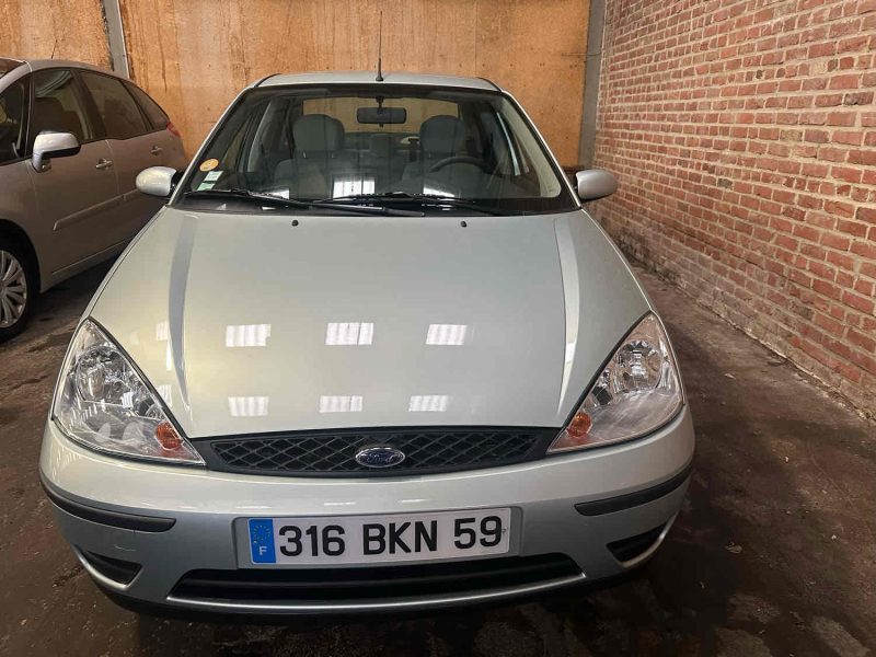 FORD FOCUS 1.6 ESSENCE 100CV