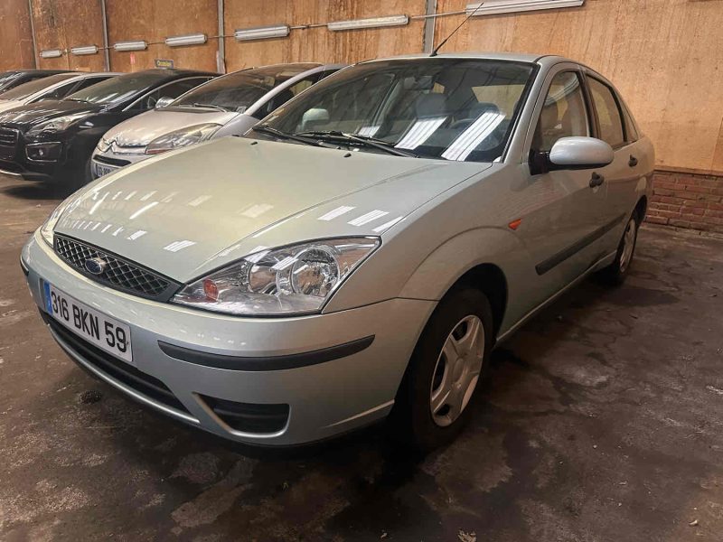 FORD FOCUS 1.6 ESSENCE 100CV