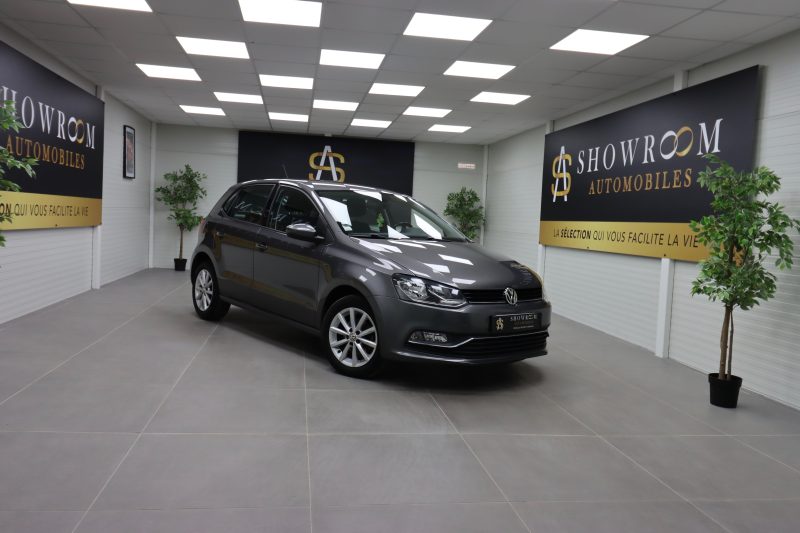 VOLKSWAGEN POLO V 2015