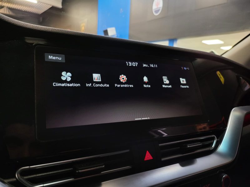 KIA E-NIRO 204cv PREMIUM / REGULATEUR ADAPTATIF / SIEGE ELECTRIQUE / ANGLE MORT / SIEGES