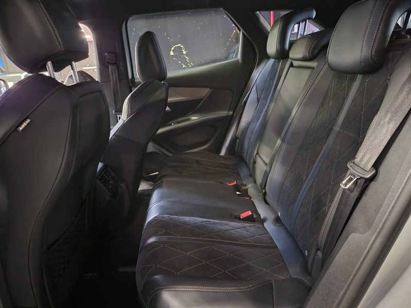 PEUGEOT 3008 180cv GT SUIVI PEUGEOT PACK AUDIO FOCAL / SIEGES CHAUFF ELECT A MEMOIRE / CARPLA