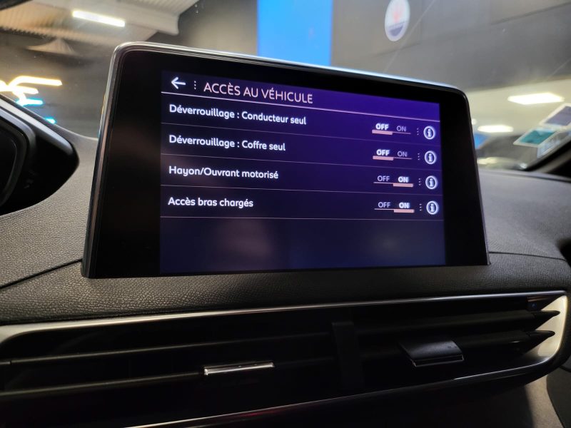 PEUGEOT 3008 180cv GT SUIVI PEUGEOT PACK AUDIO FOCAL / SIEGES CHAUFF ELECT A MEMOIRE / CARPLA