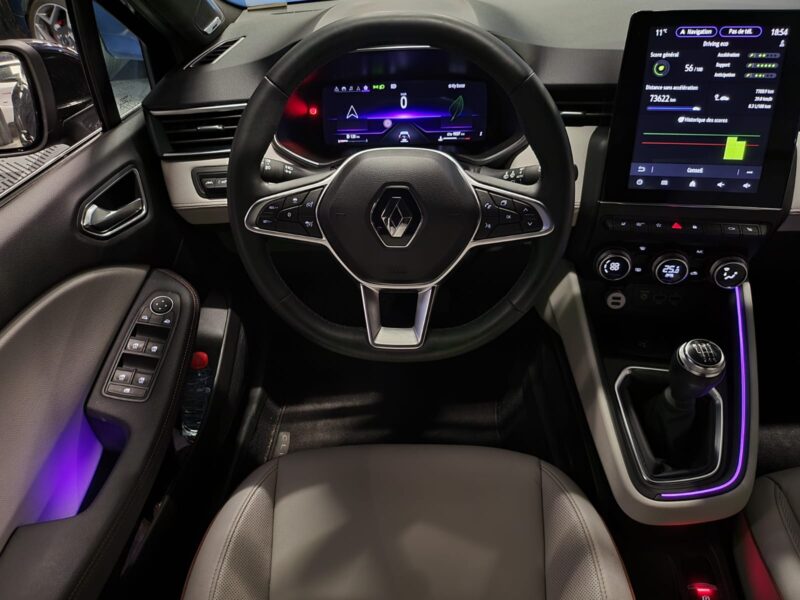 RENAULT CLIO V 1.3 TCe 140cv INITIALE PARIS /CAMERA 360°+SIEGE CHAUFFANT+SYSTEME AUDIO BOSE/