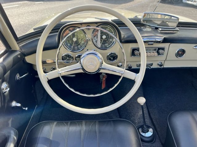 MERCEDES BENZ 190 SL 1960