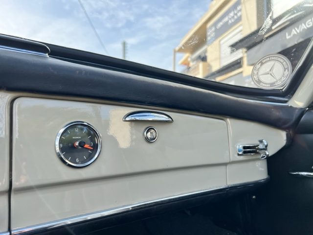 MERCEDES BENZ 190 SL 1960
