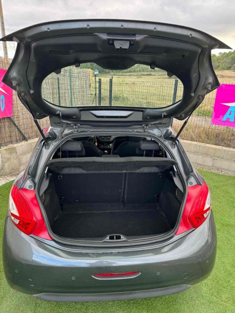 PEUGEOT 208 I 2012