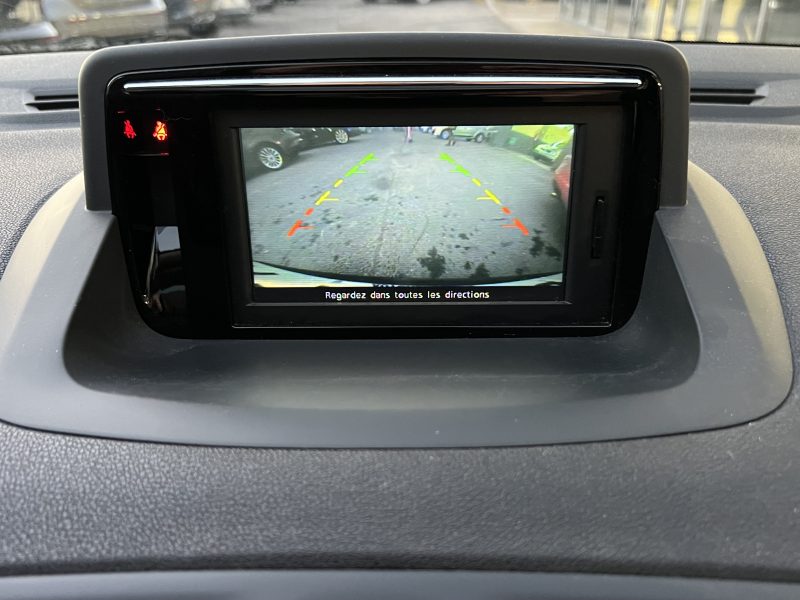 RENAULT MEGANE 3 COUPE PHASE 2 BOSE 1.6 DCI 130 Cv TOIT PANO GPS CAMERA BLUETOOTH - GARANTIE 1 AN