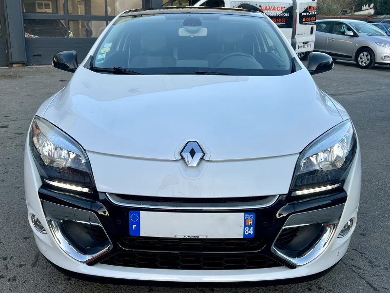 RENAULT MEGANE 3 COUPE PHASE 2 BOSE 1.6 DCI 130 Cv TOIT PANO GPS CAMERA BLUETOOTH - GARANTIE 1 AN