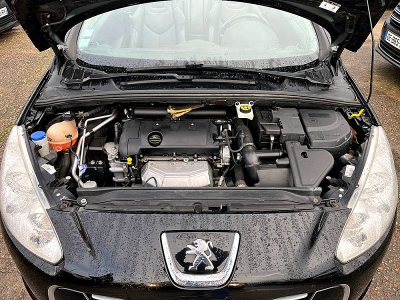 PEUGEOT 308 CC 2011