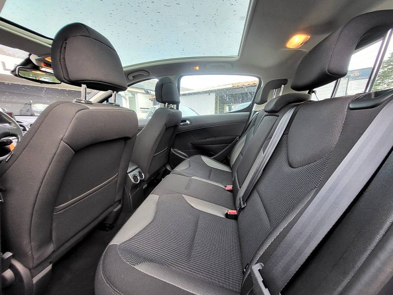 PEUGEOT 308 1.6 VTI 120 CV CONFORT PACK