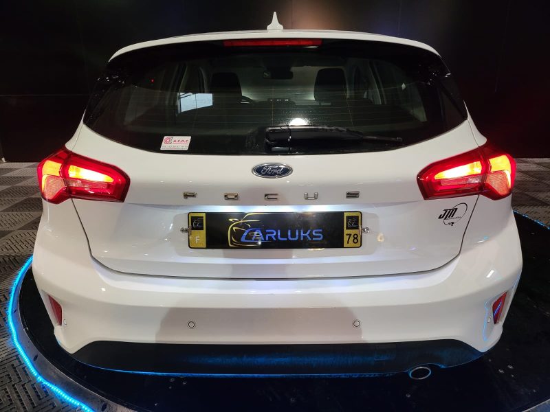 FORD FOCUS IV 1.5 TDCi 95cv Trend Business BVM6 // ANDROID AUTO/RADAR-AV-AR/ALERTE FRANCHISSEMENT DE