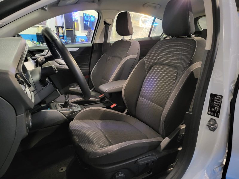 FORD FOCUS IV 1.5 TDCi 95cv Trend Business BVM6 // ANDROID AUTO/RADAR-AV-AR/ALERTE FRANCHISSEMENT DE