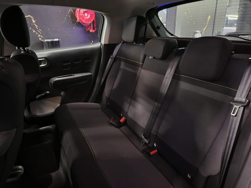 CITROEN C3 III 1.2 PureTech 83cv GRAPHIC SUIVI CITROEN COMPLET 1er MAIN