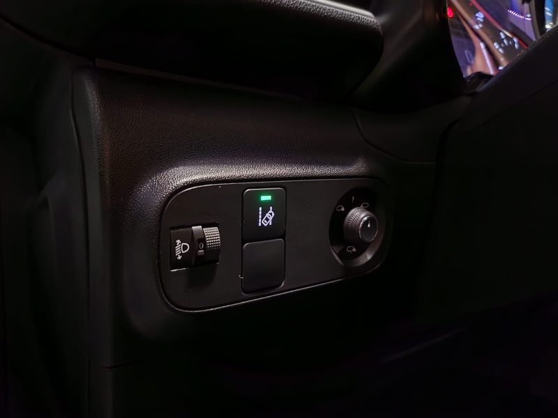 CITROEN C3 III 1.2 PureTech 83cv GRAPHIC SUIVI CITROEN COMPLET 1er MAIN