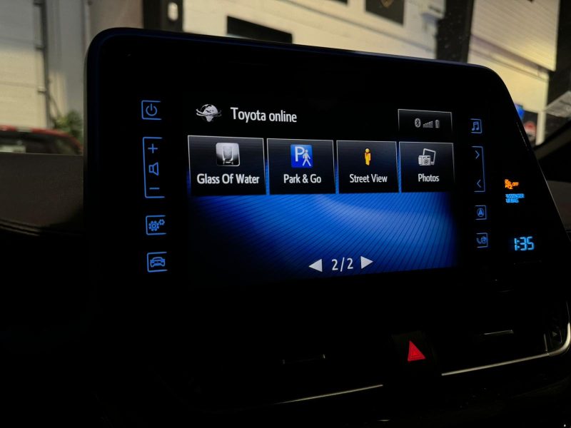 CH-R 1.8 Hybrid 122cv GRAPHIC CAMERA / KEYLESS / SIEGES CHAUFFANT / PARK ASSIST