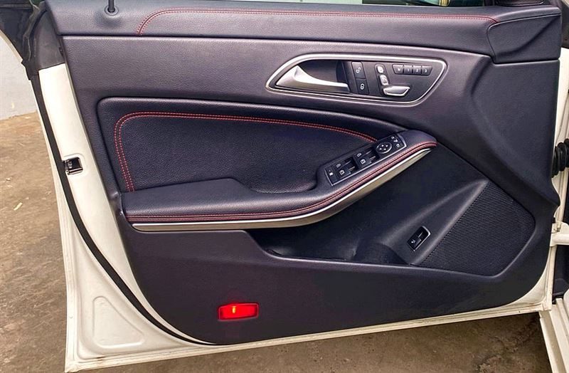 Mercedes-Benz CLA Shooting Brake Amg-Line 4matic 177ch 220 d Fascination 7G-DCT