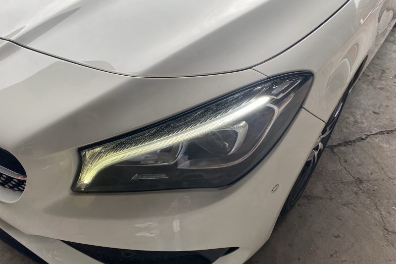 Mercedes-Benz CLA Shooting Brake Amg-Line 4matic 177ch 220 d Fascination 7G-DCT