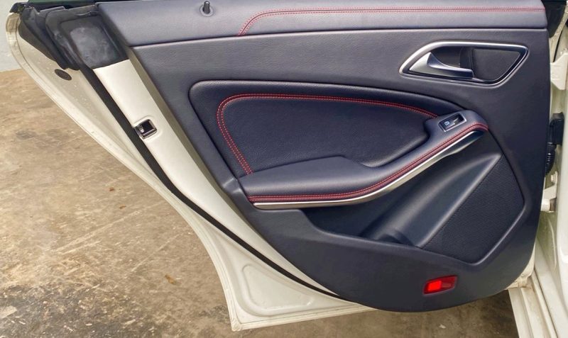 Mercedes-Benz CLA Shooting Brake Amg-Line 4matic 177ch 220 d Fascination 7G-DCT