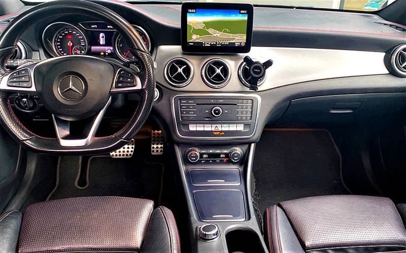 Mercedes-Benz CLA Shooting Brake Amg-Line 4matic 177ch 220 d Fascination 7G-DCT