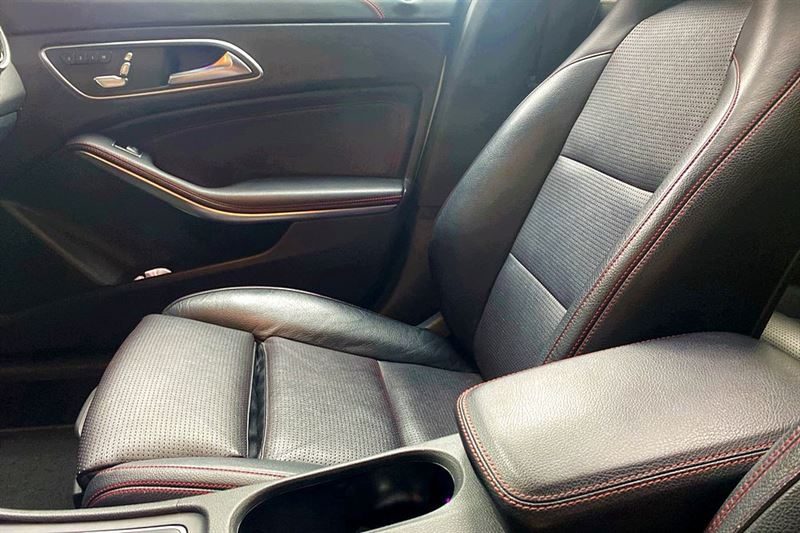 Mercedes-Benz CLA Shooting Brake Amg-Line 4matic 177ch 220 d Fascination 7G-DCT