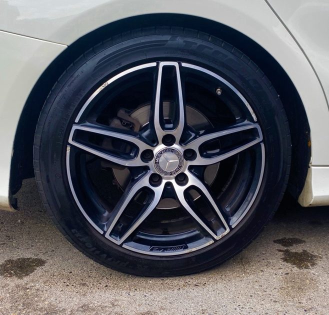 Mercedes-Benz CLA Shooting Brake Amg-Line 4matic 177ch 220 d Fascination 7G-DCT