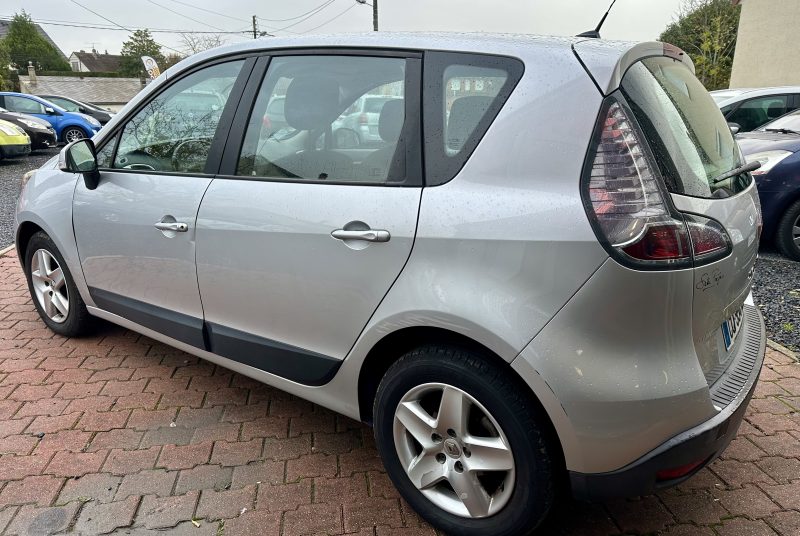 RENAULT SCENIC III 2013