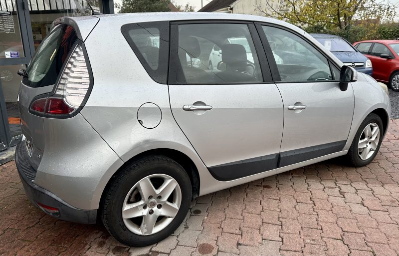 RENAULT SCENIC III 2013