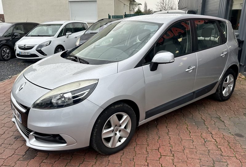 RENAULT SCENIC III 2013