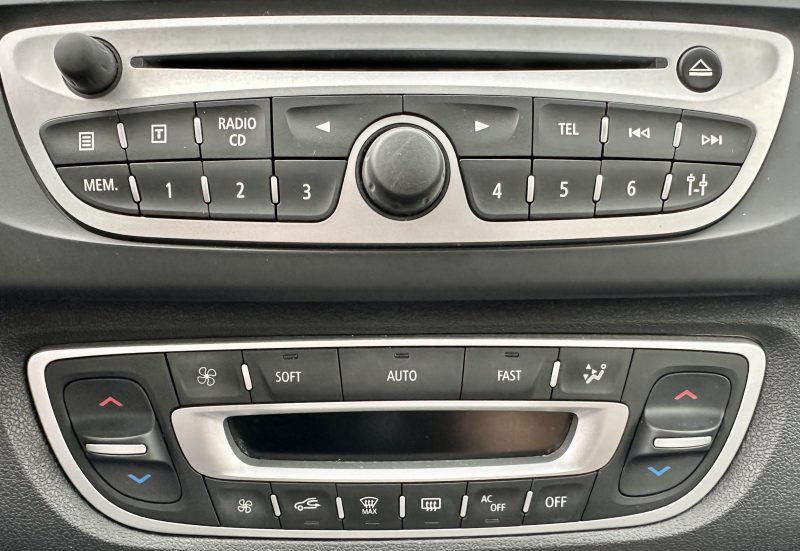 RENAULT SCENIC III 2013