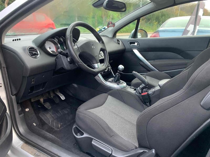 PEUGEOT 308 CC 2.0HDI 140CV