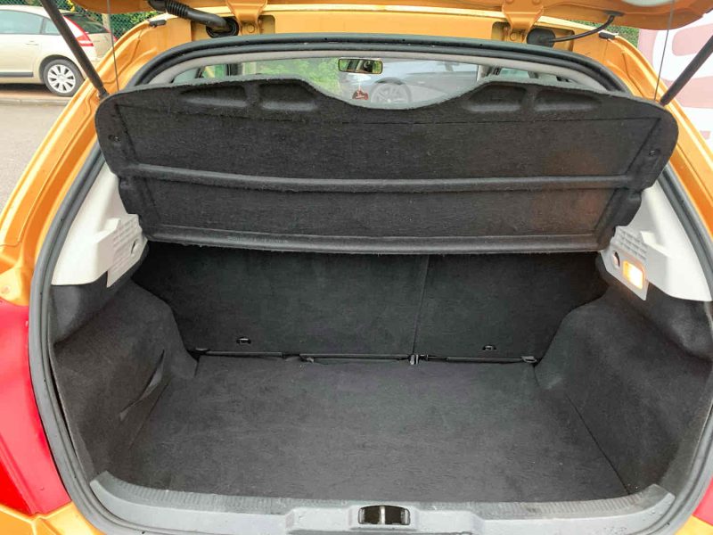 PEUGEOT 207 1.4i 16V 90CV