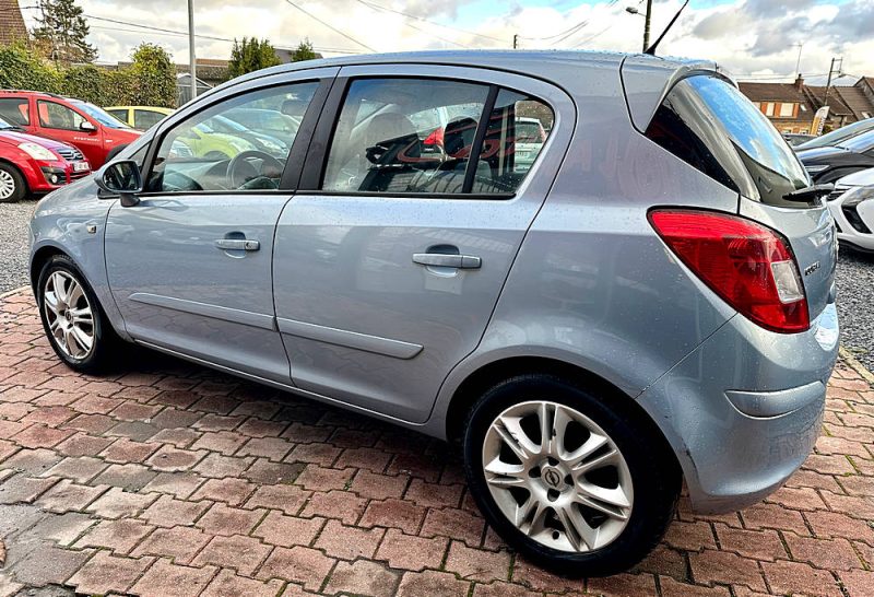 OPEL CORSA D 2006