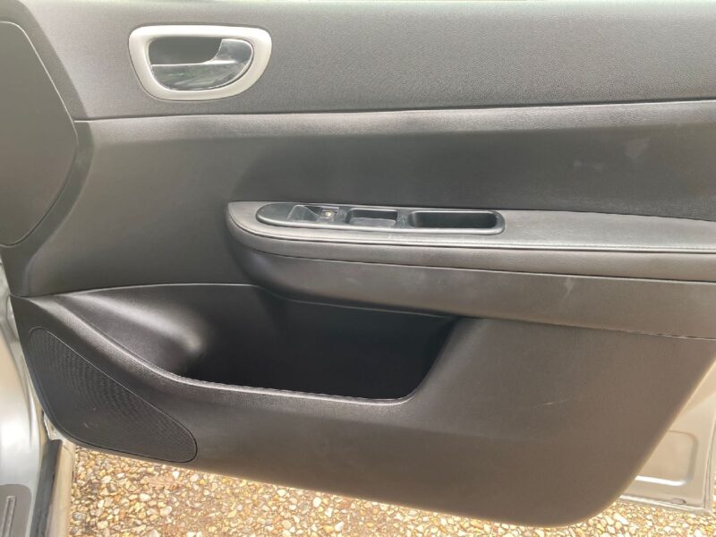 PEUGEOT 307 2006 1.6 110cv