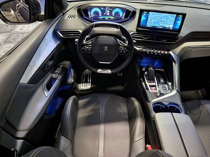 PEUGEOT 3008 Hybrid 224cv GT / TOIT OUVRANT+ATTELAGE+CARPLAY+PARK ASSIST/