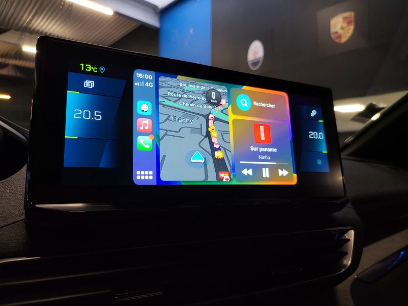 PEUGEOT 3008 Hybrid 224cv GT / TOIT OUVRANT+ATTELAGE+CARPLAY+PARK ASSIST/