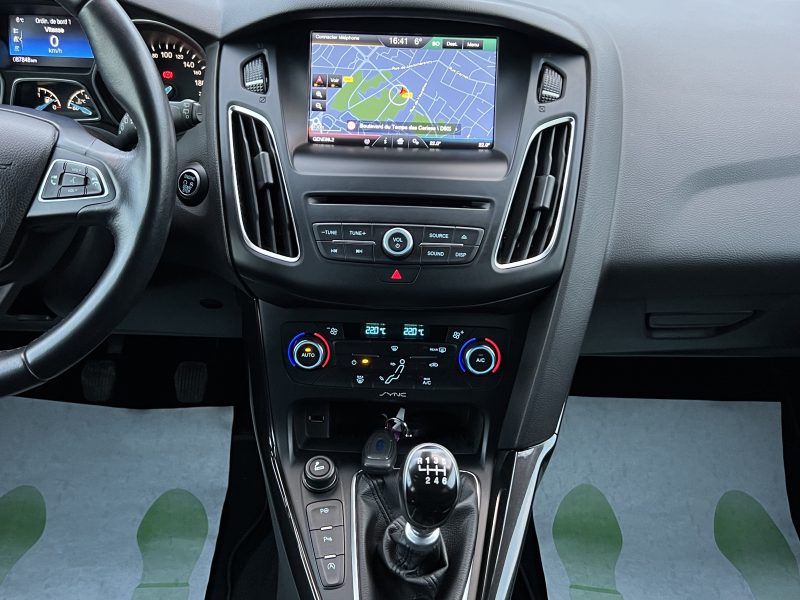 FORD FOCUS III PHASE 2 TITANIUM 1.0 ECOBOOST 125 S&S 1ERE MAIN / GPS KEYLESS PARK ASSIST Garantie1an