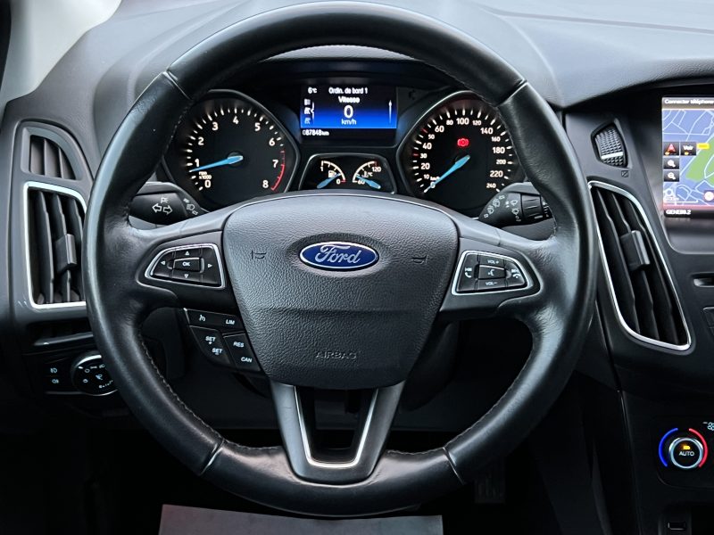 FORD FOCUS III PHASE 2 TITANIUM 1.0 ECOBOOST 125 S&S 1ERE MAIN / GPS KEYLESS PARK ASSIST Garantie1an