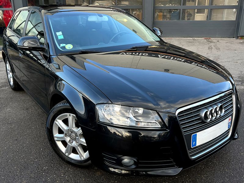 AUDI A3 II PHASE 2 SPORTBACK 1.6 TDI 105 Cv BOITE AUTOMATIQUE / 78 300 Kms - GARANTIE 1 AN