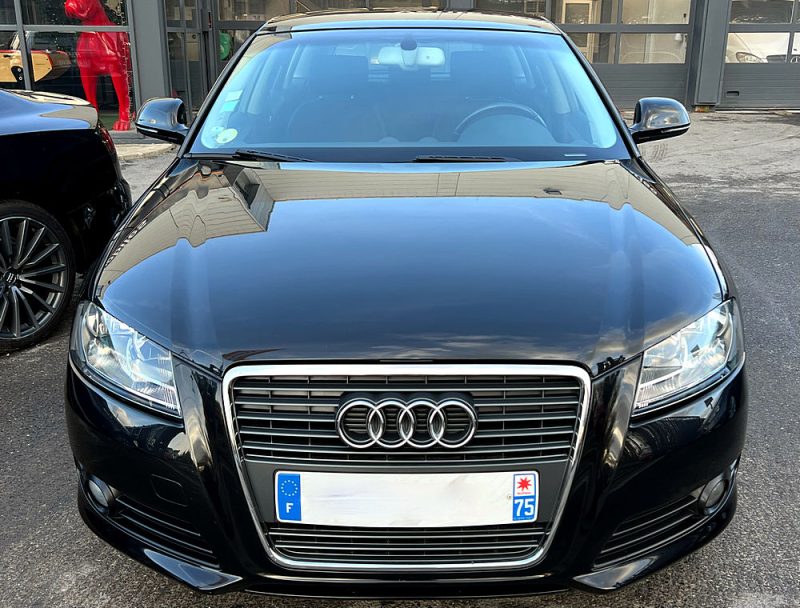 AUDI A3 II PHASE 2 SPORTBACK 1.6 TDI 105 Cv BOITE AUTOMATIQUE / 78 300 Kms - GARANTIE 1 AN