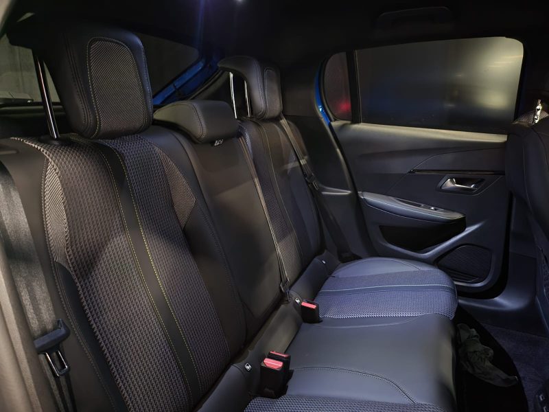 PEUGEOT 208 1.2 100cv GT /VIRTUAL COCKPIT+CAMERA+CAR PLAY+MAIN LIBRE/